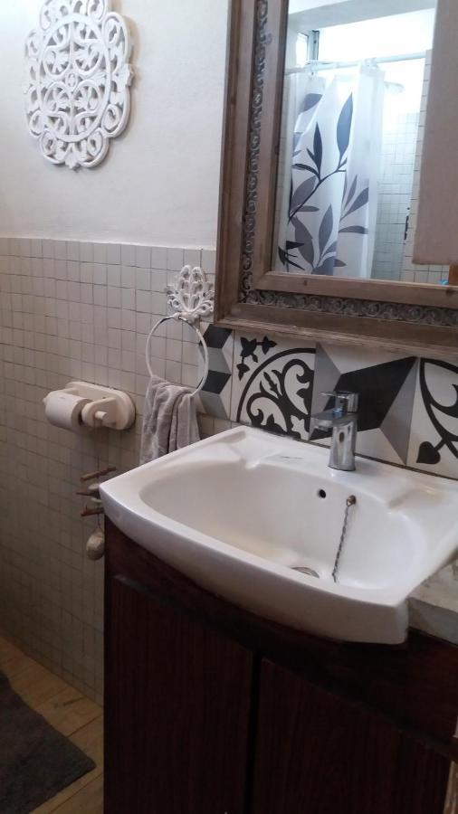 Comfy Home-Tropical Garden & 5 Min Walk To Beach Tamarin Exterior photo