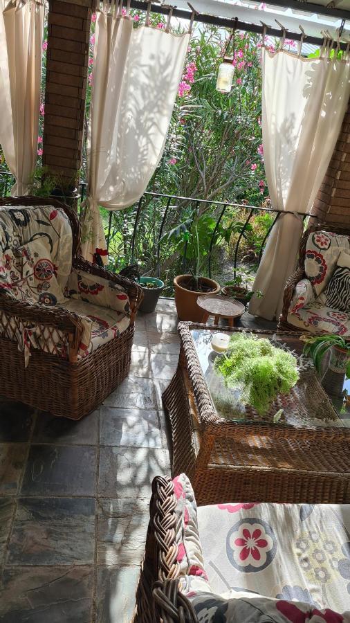 Comfy Home-Tropical Garden & 5 Min Walk To Beach Tamarin Exterior photo